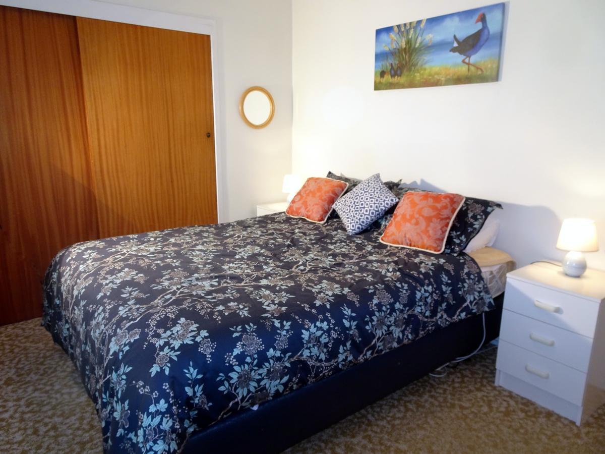 Smokebush Cottage - Holiday Home Exclusively Yours Turangi Buitenkant foto